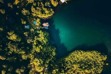 مبيت وإفطار Dolphin Bay Hideaway