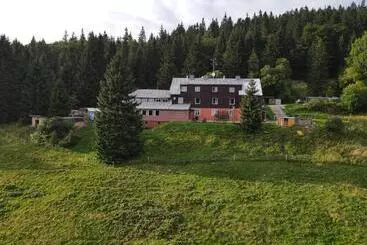 Majatalo Penzion U Kotle