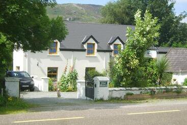 צימר The Glen Farmhouse