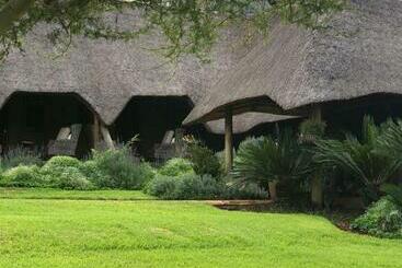 פנסיון Ithaba Falls Guest Farm Farm L59, Buffelsvley, Burgersfort, 1150