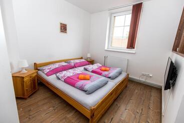 פנסיון Penzion A Restaurace Na Salaši