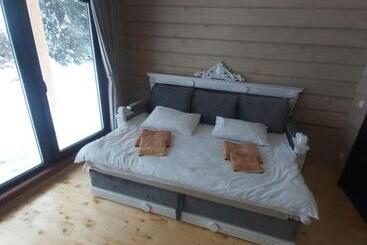 فندق صغير Berloga Sinevir