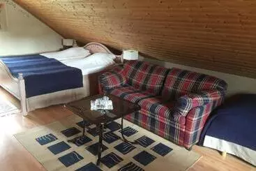 Bed and Breakfast Finas Torpgård B&k