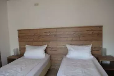 Majatalo Apartment Landhotel Zum Storchennest