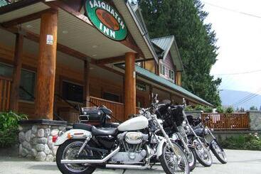 Cămin Sasquatch Inn