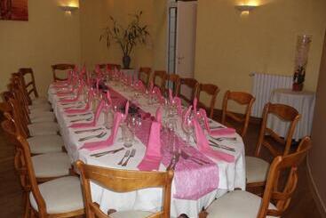 Отель Le Brillet Pontin