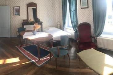 Bed and Breakfast Chateau De Grosfy