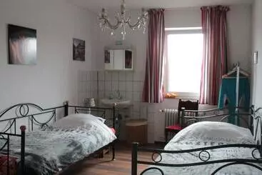 Aamiaismajoitus (B&B) Pension Rodenburg