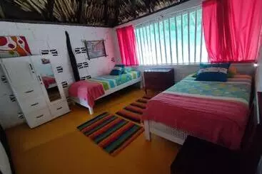 Majatalo Antara Del Mar