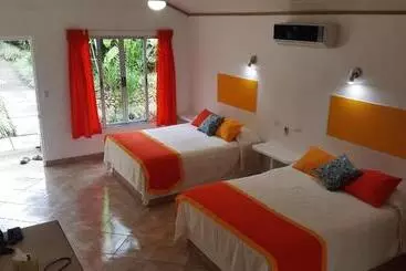 Majatalo Tropical Paradise Bungalows