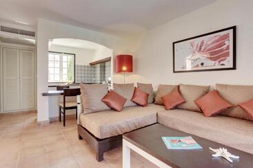 公寓式酒店 Grupotel Club Menorca