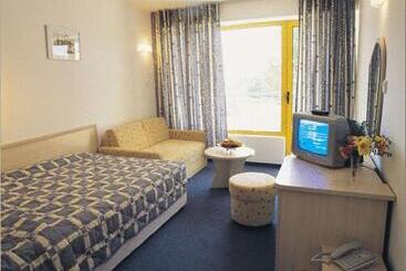 فندق Continental Park