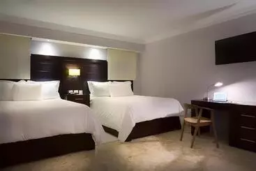 هتل Plaza Florida Suites