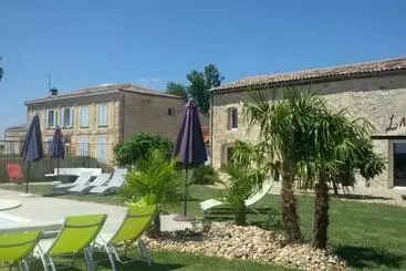 Aamiaismajoitus (B&B) La Grange De La Dupuise