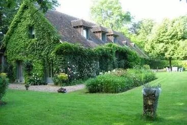 Aamiaismajoitus (B&B) Logis De La Paqueraie