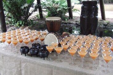 호텔 Inkwenkwezi Private Game Reserve