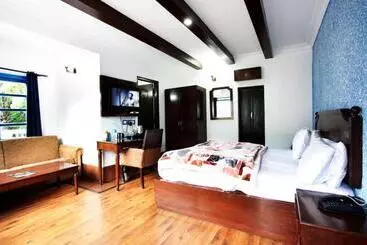 Hotel Manu Maharani Regency