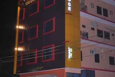 Hotel Sahana Palace