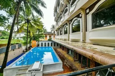 Oyo 16096 Flagship Purushottam Hotel Mapusa