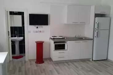 アパートホテル Amber's House