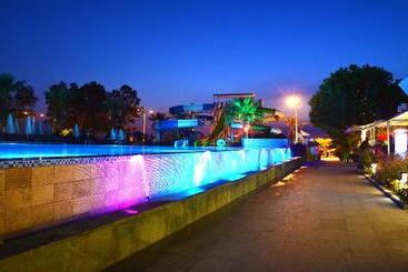 Flora Garden Ephesus Hotel Kuåÿadasä±