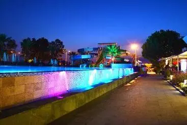 Flora Garden Ephesus Hotel Kuåÿadasä±