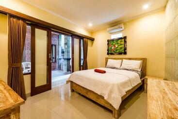פנסיון Dicky Guest House Batu Bolong