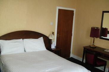 Отель The Elgin Kintore Arms, Inverurie