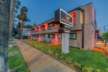 هاستل La Mirage Inn  Hollywood
