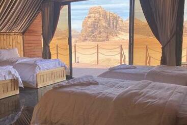 Hotel Rum Stars Camp