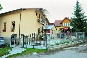 پانسیون Casa Maria