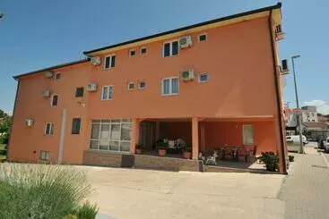 پانسیون Pansion Bojic