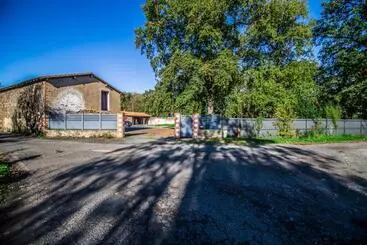 Majatalo La Grange Du Cleray