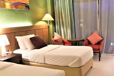 הוסטל Budget Bed