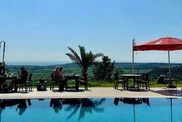 استراحتگاه Celebi Garden Hotel   Cittaslow Retreat