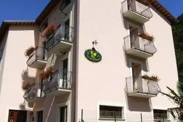 Hotel Albergo La Casa Nel Bosco