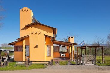 Hostel Cabañas La Matera