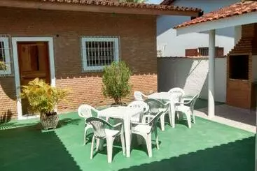 پانسیون Ubatuba Surf Suites