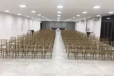 בית מלון כפרי El Aram Imirá Beach Resort