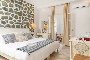 מלון דירות Golden Coast Naxos