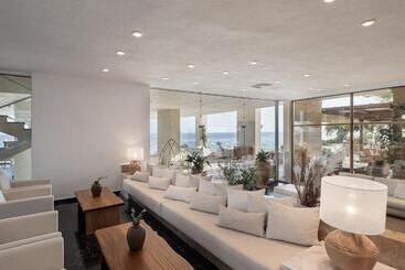 בית מלון כפרי Leptos Panorama