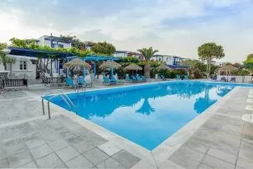 هتل Rivari Santorini