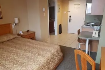 בית מלון כפרי Les Suites Labelle