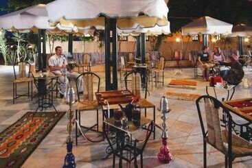 호텔 Sol Y Mar Sea Star Resort