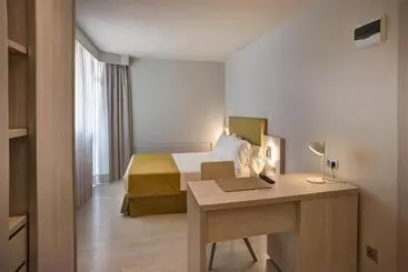 ホテル Mediterraneo