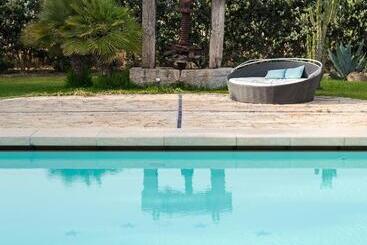 Отель Relais Antiche Saline