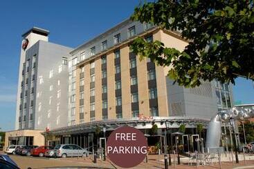 هتل Future Inn Cardiff Bay