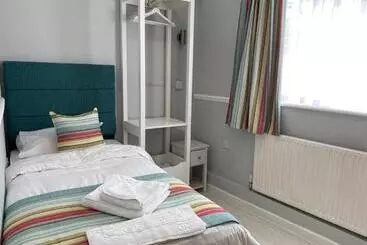 Waters Edge Hotel Torquay