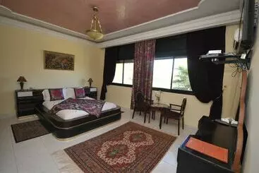 Dar Nilam (Casa de Huespedes)