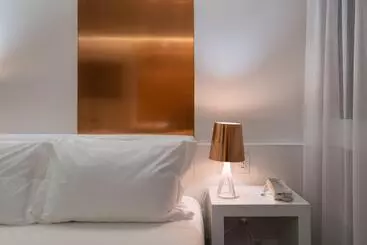 酒店 45 By Director